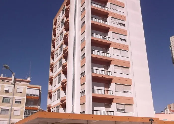 Hotel familiar: Residencial Jardim Da Amadora