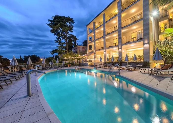 Hotel with pool: Hotel Excelsior Le Terrazze