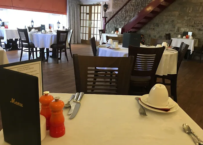 Kid friendly hotel Queenswood