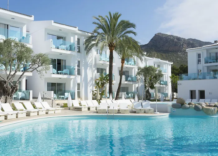 Hotels with a view Marsenses Puerto Pollensa & Spa Adults Only