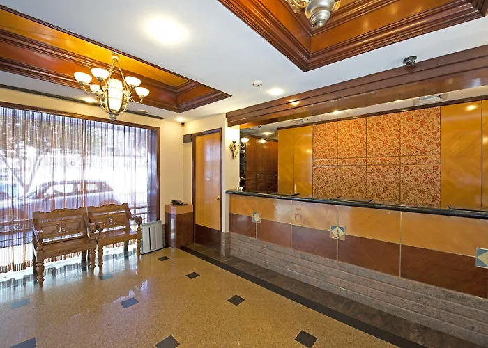 Hotel 81 Premier Princess