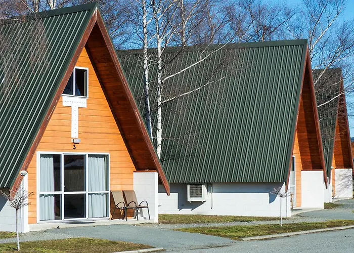 Mountain Chalets Motel