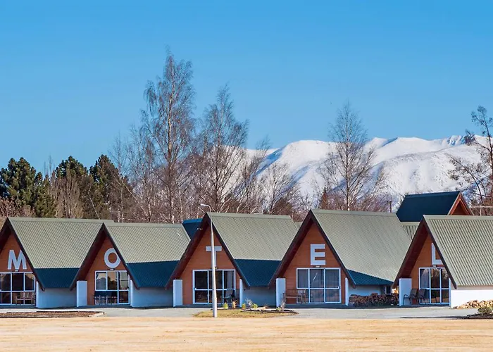 Mountain Chalets Motel