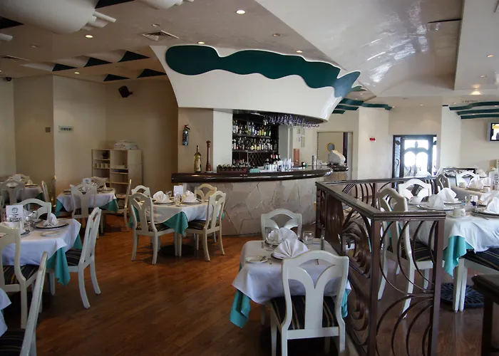  Porto Novo & Suites