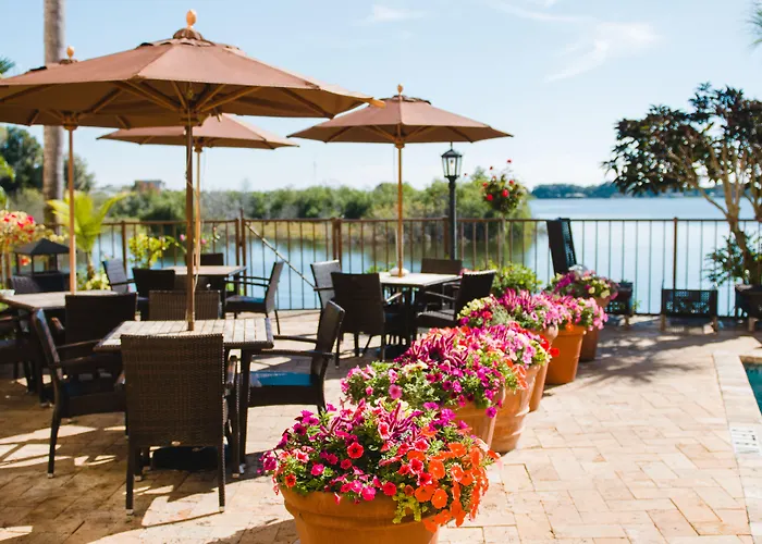 Inn On The Lakes