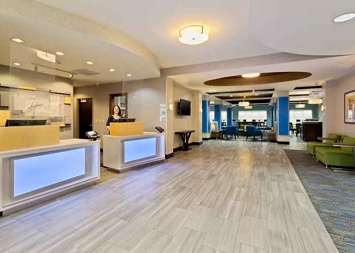 Holiday Inn Express Hotel & Suites Largo-Clearwater By Ihg