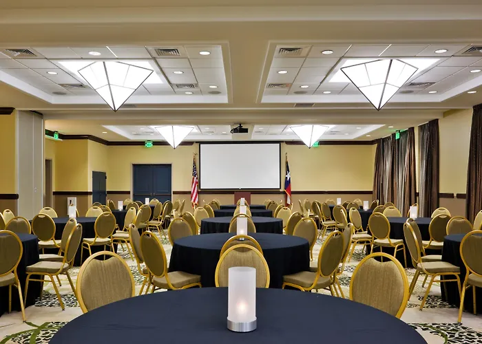 Holiday Inn Northwest- Seaworld Area By Ihg