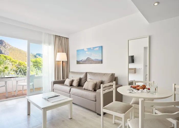 Puerto Azul Suite Hotel