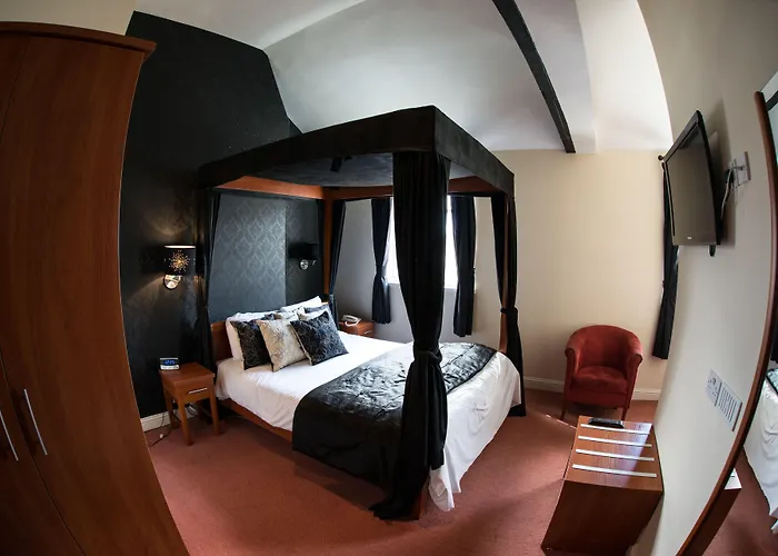 Thomas James Hotel