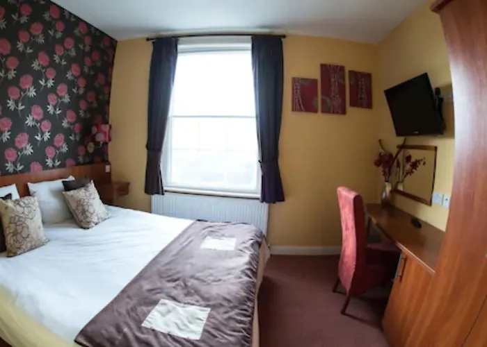 Thomas James Hotel
