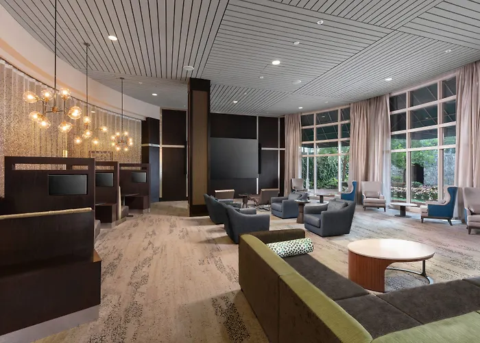 Courtyard By Marriott Greenville Downtown