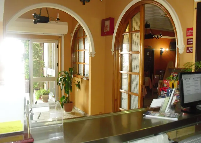 El Faisan C&R Hotel