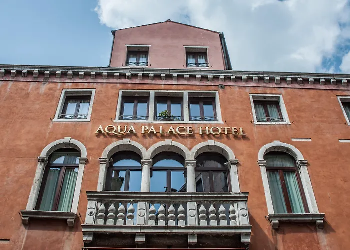 Aqua Palace