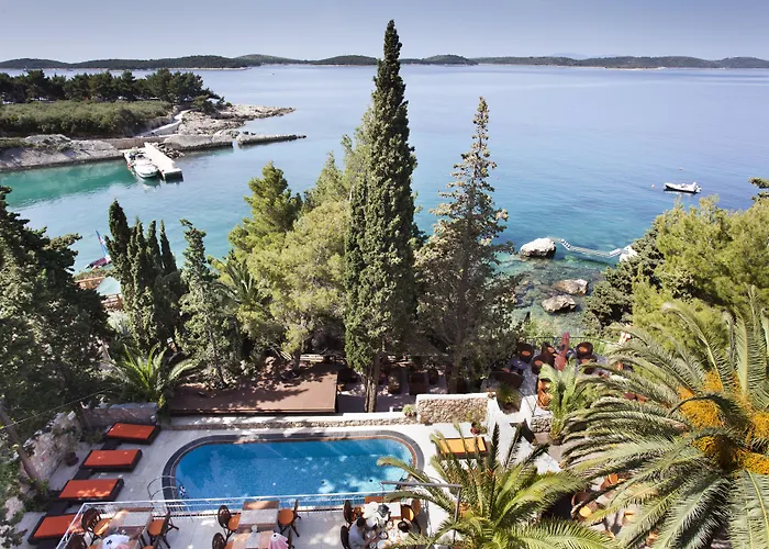 Hotel with view: Hotel Podstine
