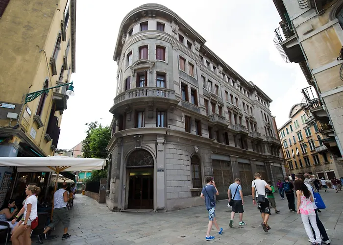 Logement: Ostello Domus Civica