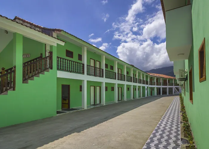 Hotel com pingue-pongue: Pousada Camila