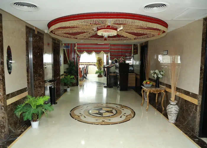 Hotel with Tennis: Sharjah Palace Hotel