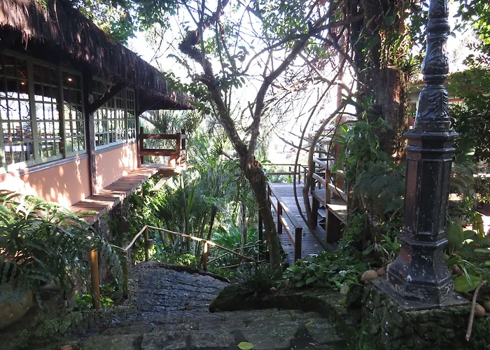 Casa de hóspedes: Porto Pousada Saco Da Capela