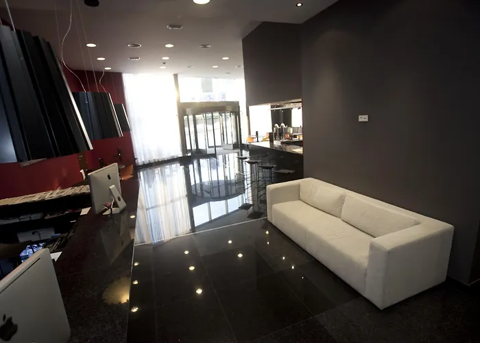 Hotel cerca del aeropuerto: Hotel Carris Marineda