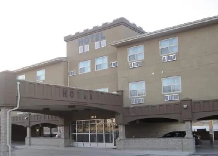 Super 8 By Wyndham Saskatoon Near Downtown