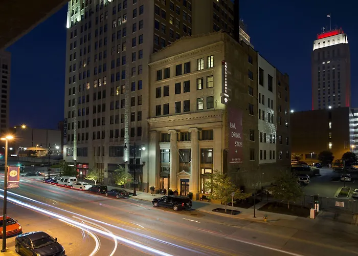 Hotel with view: Ambassador Hotel Kansas City, Autograph Collection