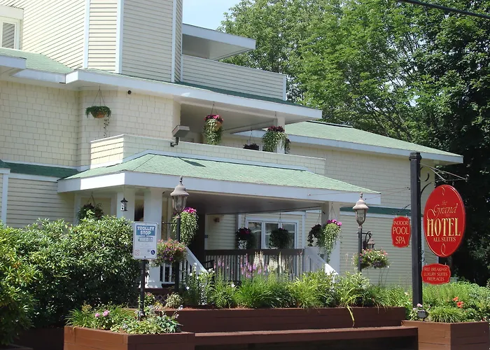 Beach hotel: The Grand Hotel