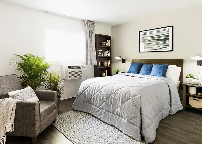 Central hotel: Intown Suites Extended Stay Newport News Va - City Center