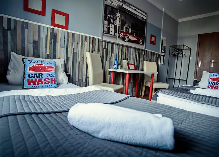 Explorer B&B Old Town Rooms & Apartment #Don'T Be A Tourist, Be An Explorer!