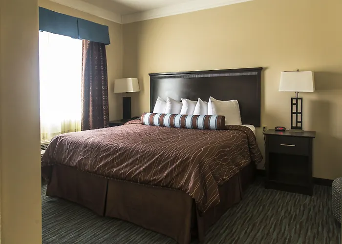 Red River Inn And Suites