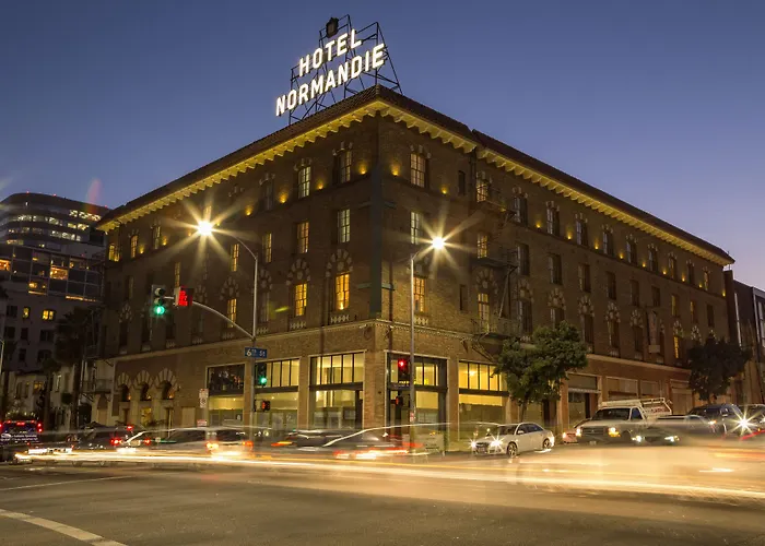 Hotel: Hotel Normandie Los Angeles