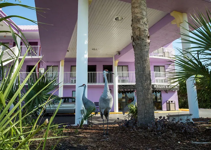 Howard Johnson By Wyndham Orlando Lake Buena Vista South