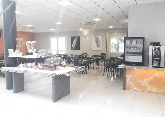 Western &SPA Pau Lescar Aeroport Ex Vamcel