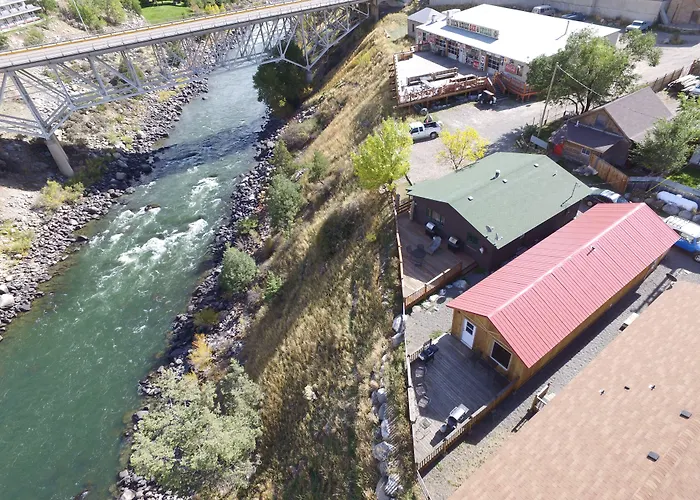 Yellowstone River Suites