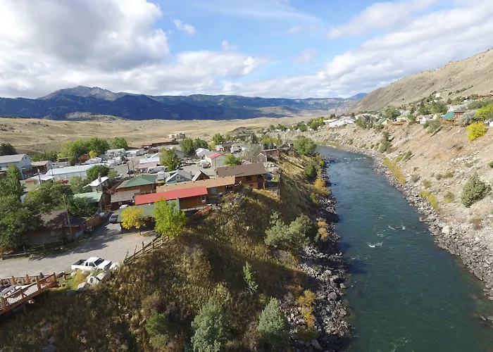 Yellowstone River Suites