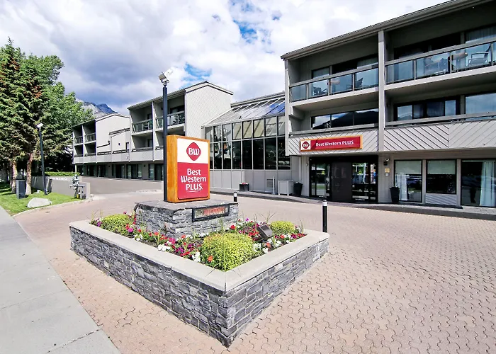 Best Western Plus Banff International Lodge