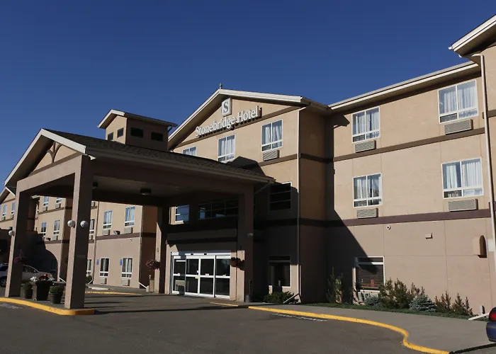 Hot Tub in Room Stonebridge Dawson Creek