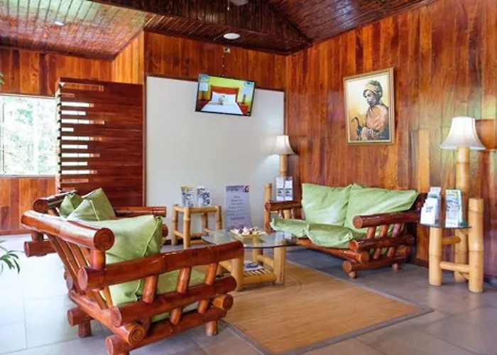 Hibiscus Lodge Hotel