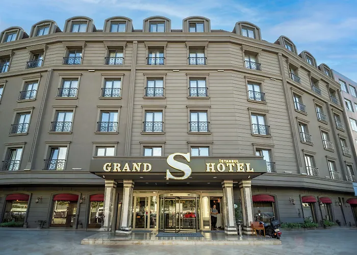 Grand S