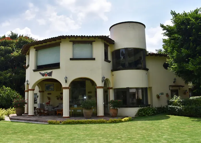 Casa Bugambilia, Un Pequeno En Tepoztlan