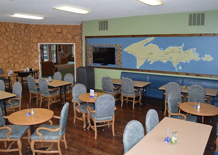 Cedar Hill Lodge