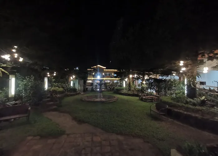 Tagaytay Country Hotel