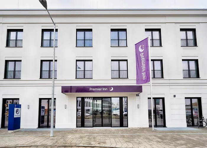 3 star hotel: Premier Inn Regensburg City Centre