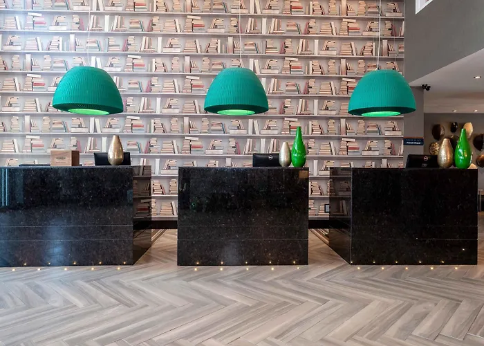 Sandman Hotel Oakville