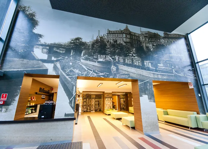 3 SterneHotel Malinowski Business