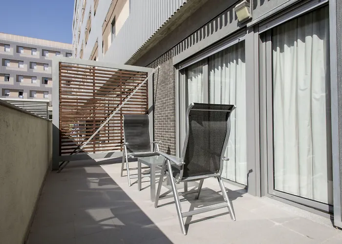 Perros hoteles Residencia Universitaria Damia Bonet