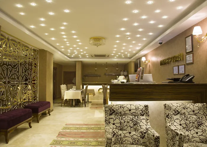 Golden Rain Hotel Old City