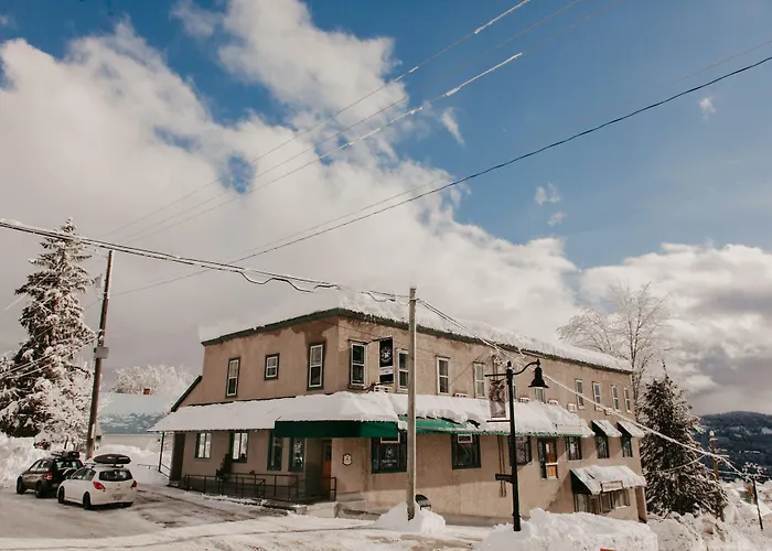 The Flying Steamshovel Inn