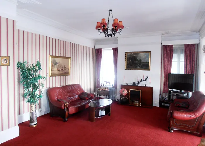 Altavia Hotel