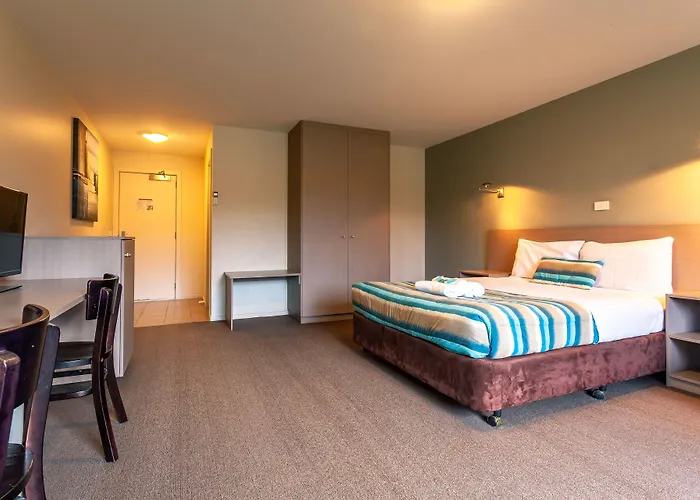 Kingston Hotel