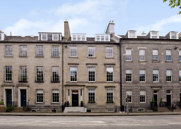 Destiny Scotland - Q-Residence
